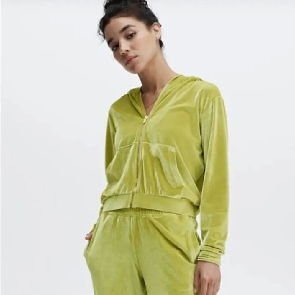 Fabletics Donna Velour chartreuse zip hoodie size medium